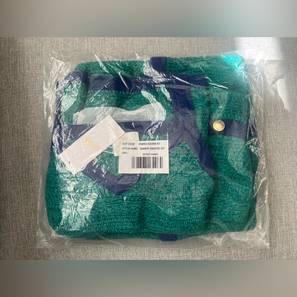 NEW!! Lilly Pulitzer Tannery Sweater Set - Picture 9 of 11